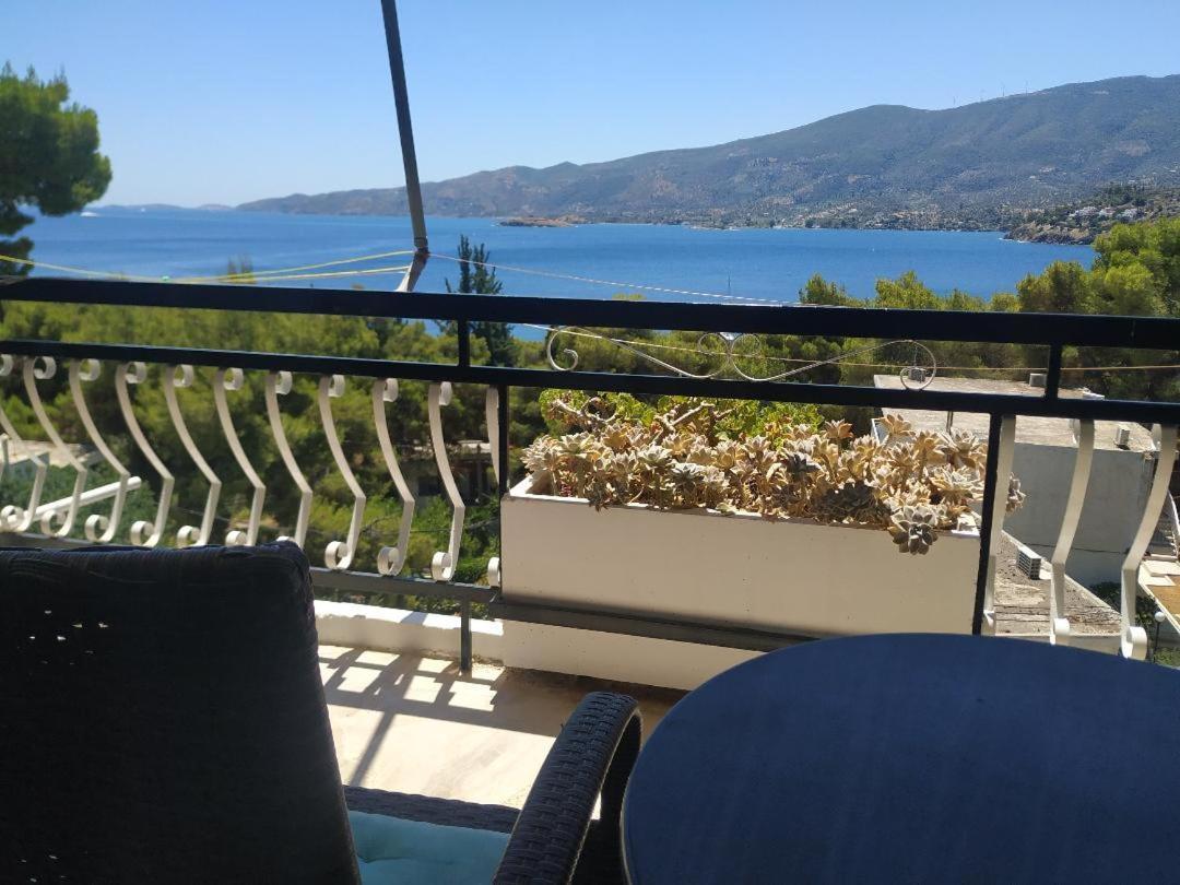 Lions 2 Studios&Apartments, Poros Island. Poros Town Exterior foto