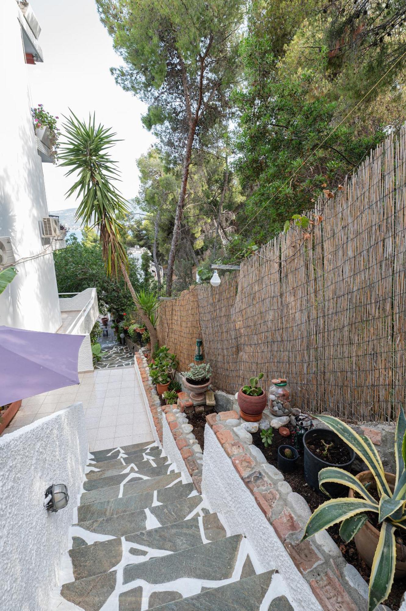 Lions 2 Studios&Apartments, Poros Island. Poros Town Exterior foto